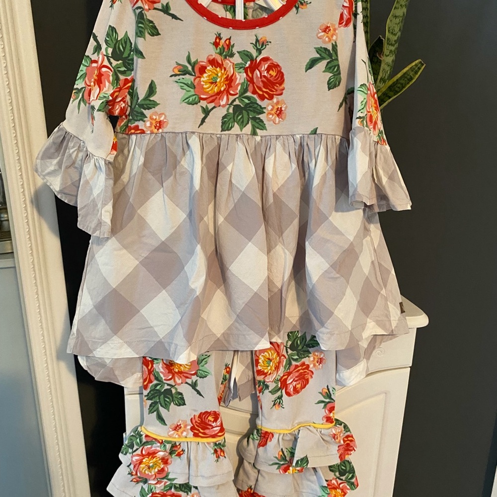 Floral Gingham Ruffle-Sleeve Top - Gray